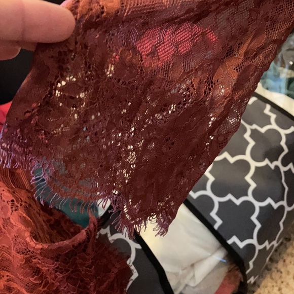 Beautiful rustic lace Kimono - Picture 4 of 4